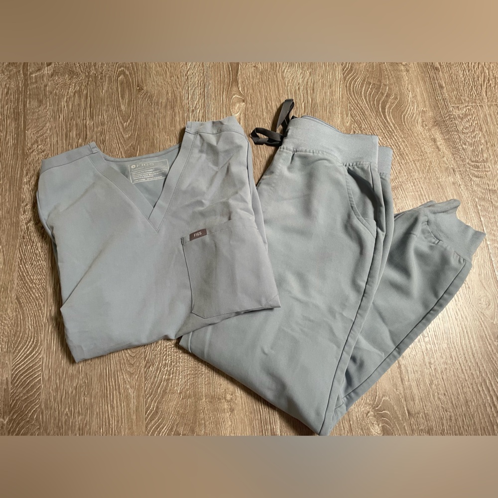 Figs Dusty Blue Scrub Set
